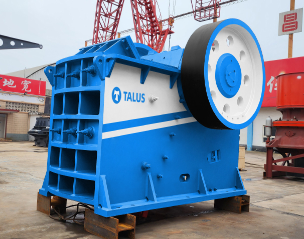 Henan Talus manufacturer of sand making machines, analyzes the reasons for the wear of the jaw plate of the impact crusher